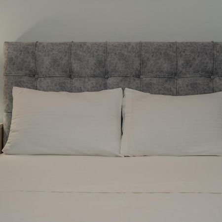 Comfy Apt Next To Metro Athen Exterior foto