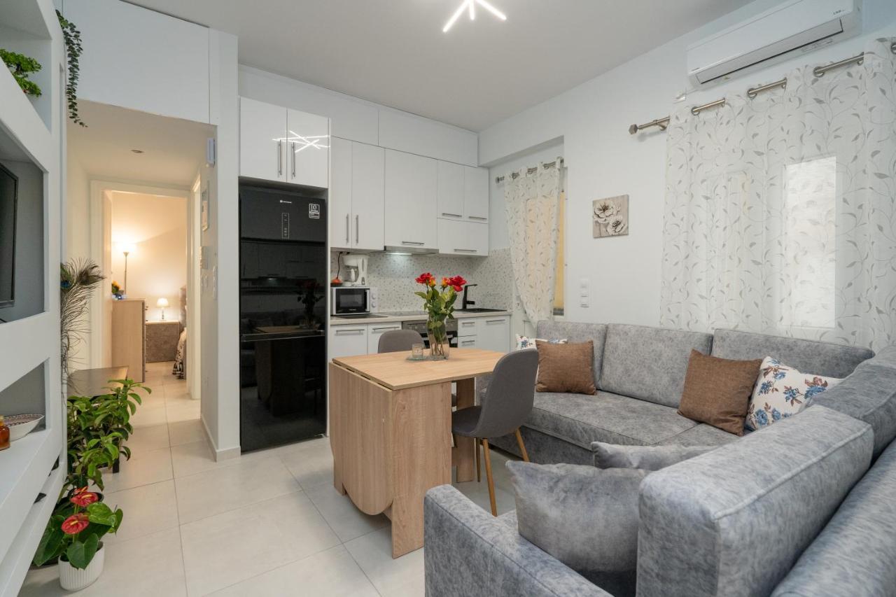 Comfy Apt Next To Metro Athen Exterior foto