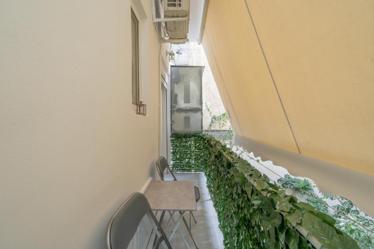 Comfy Apt Next To Metro Athen Exterior foto