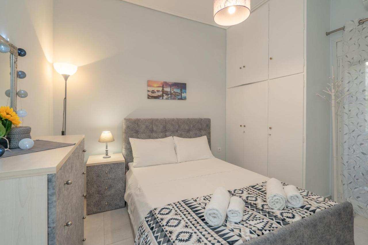 Comfy Apt Next To Metro Athen Exterior foto
