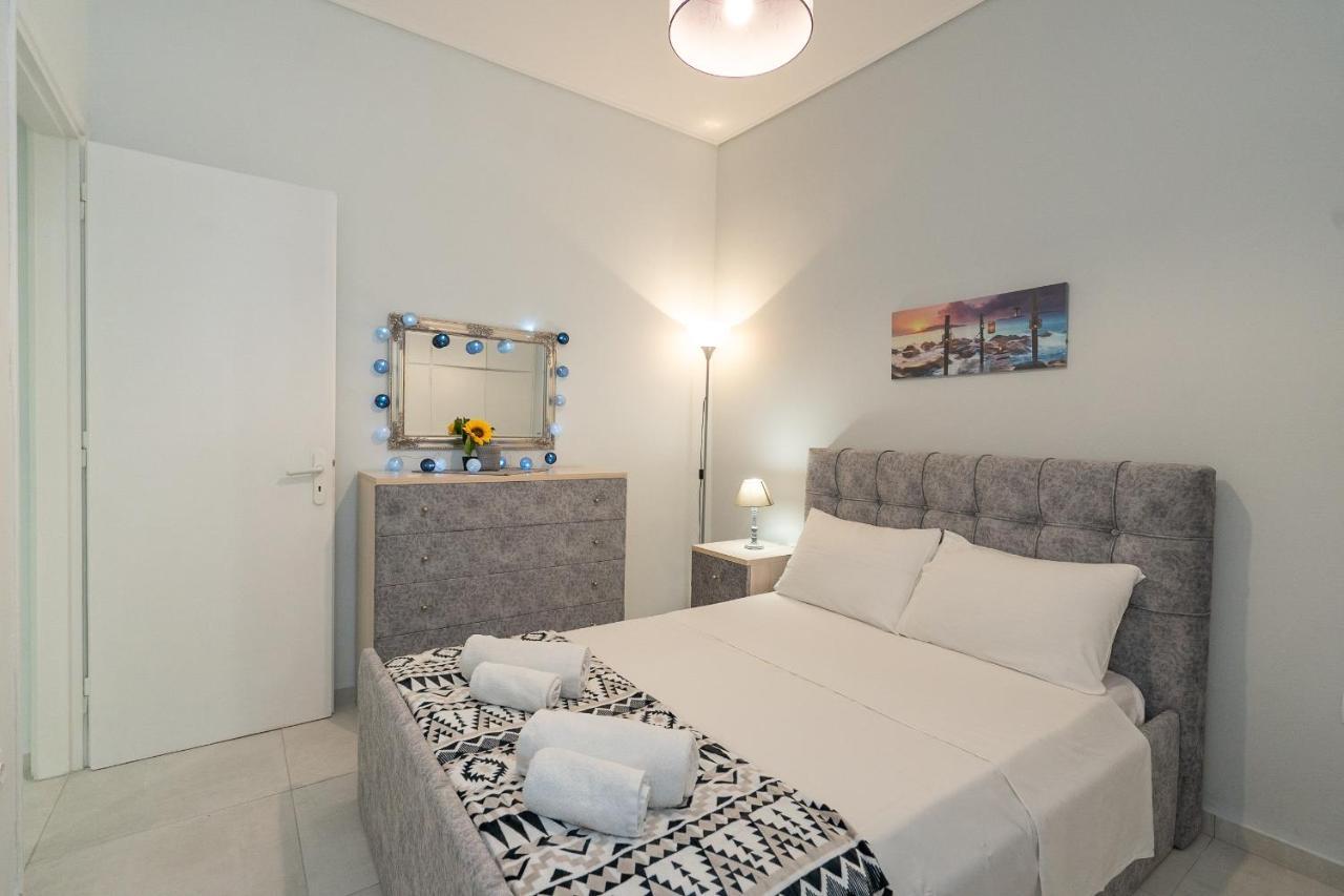 Comfy Apt Next To Metro Athen Exterior foto