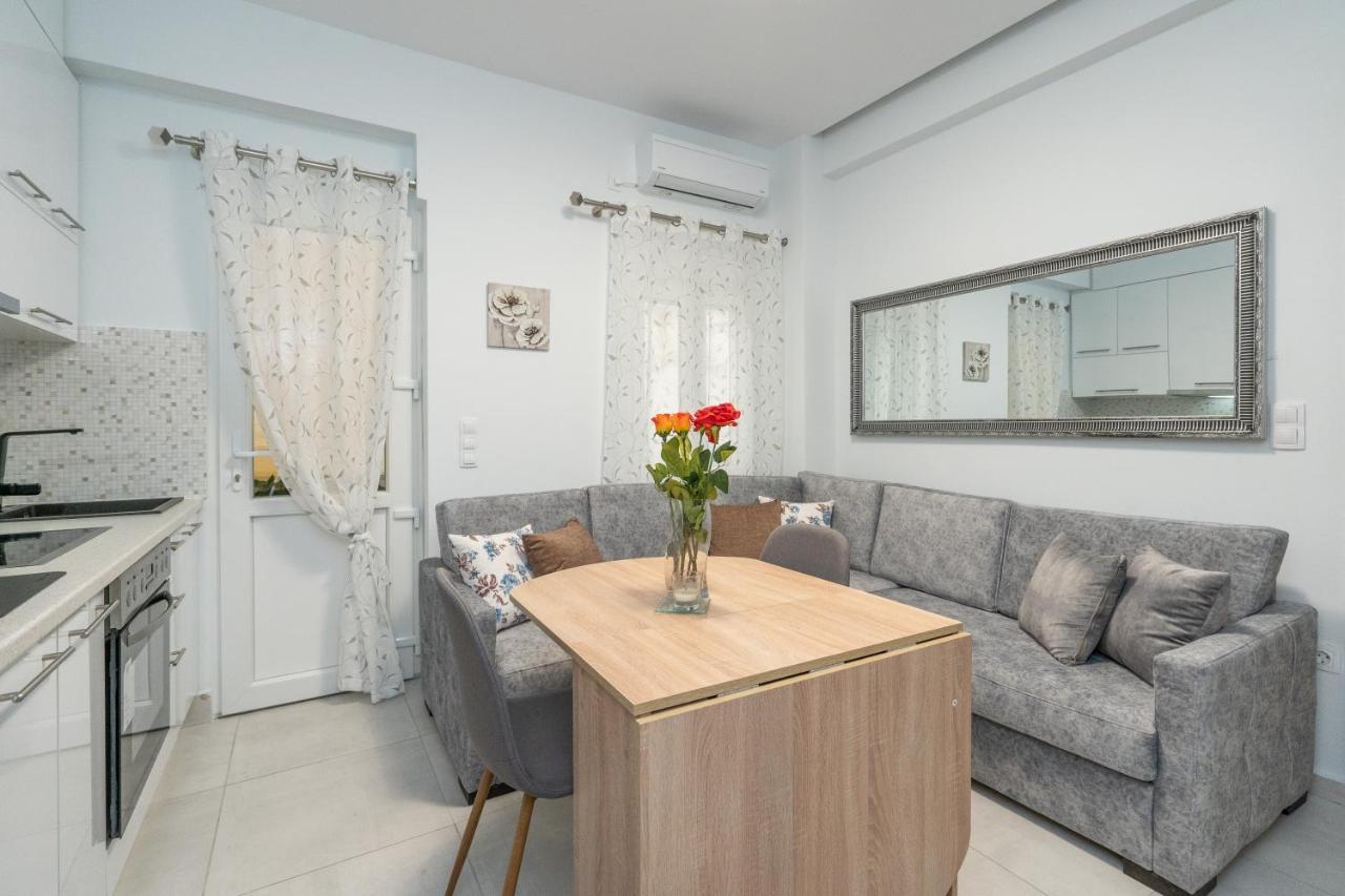 Comfy Apt Next To Metro Athen Exterior foto