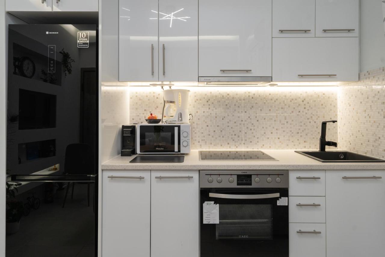 Comfy Apt Next To Metro Athen Exterior foto